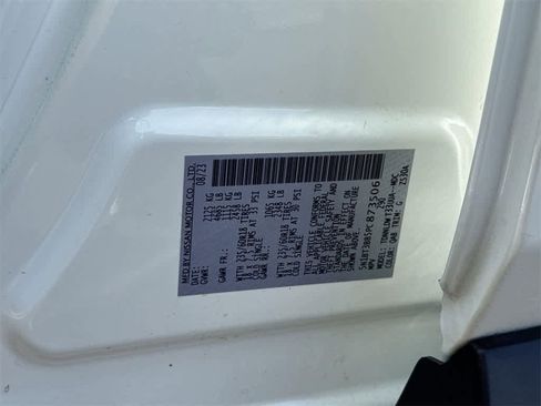 Used 2023 Nissan Rogue SV image 10