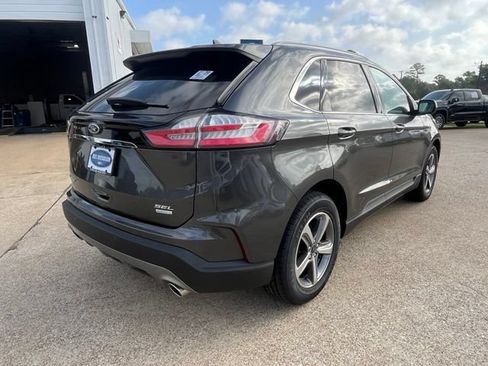 Used 2020 Ford Edge SEL w/ Convenience Package FWD image 4