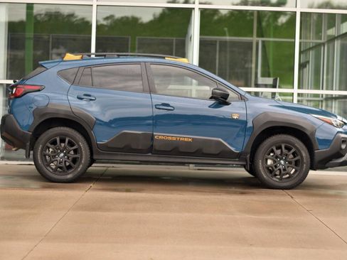 Used 2024 Subaru Crosstrek 2.5i Wilderness image 8