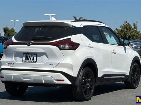 Used 2024 Nissan Kicks SR w/ SR Premium Package image 4
