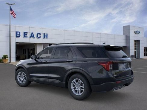 New 2026 Ford Explorer Active w/ Active Comfort Package image 5