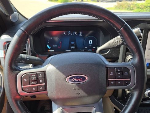 Used 2024 Ford F250 Lariat w/ Lariat Ultimate Package AWD/4WD image 32