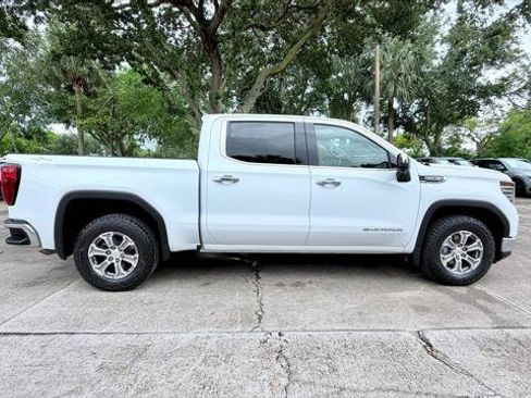Used 2024 GMC Sierra 1500 SLT AWD/4WD image 9