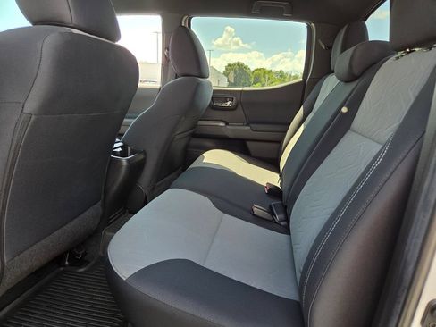 Used 2023 Toyota Tacoma TRD Sport w/ Advanced Technology Package AWD/4WD image 6