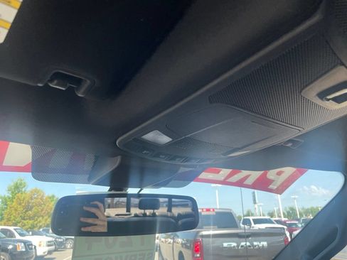 Used 2019 Ford F150 XLT w/ Equipment Group 302A Luxury AWD/4WD image 19