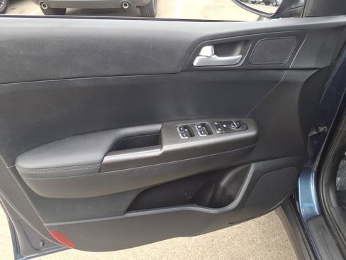Used 2021 Kia Sportage LX FWD image 16