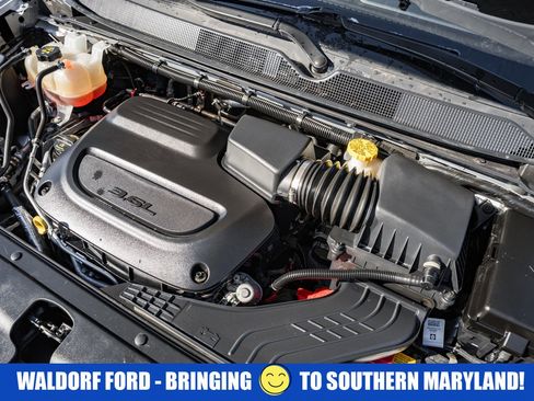 Used 2023 Chrysler Pacifica Limited image 20