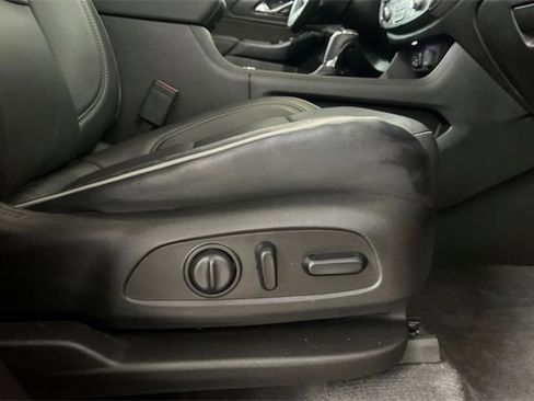 Used 2020 Chevrolet Traverse High Country image 24