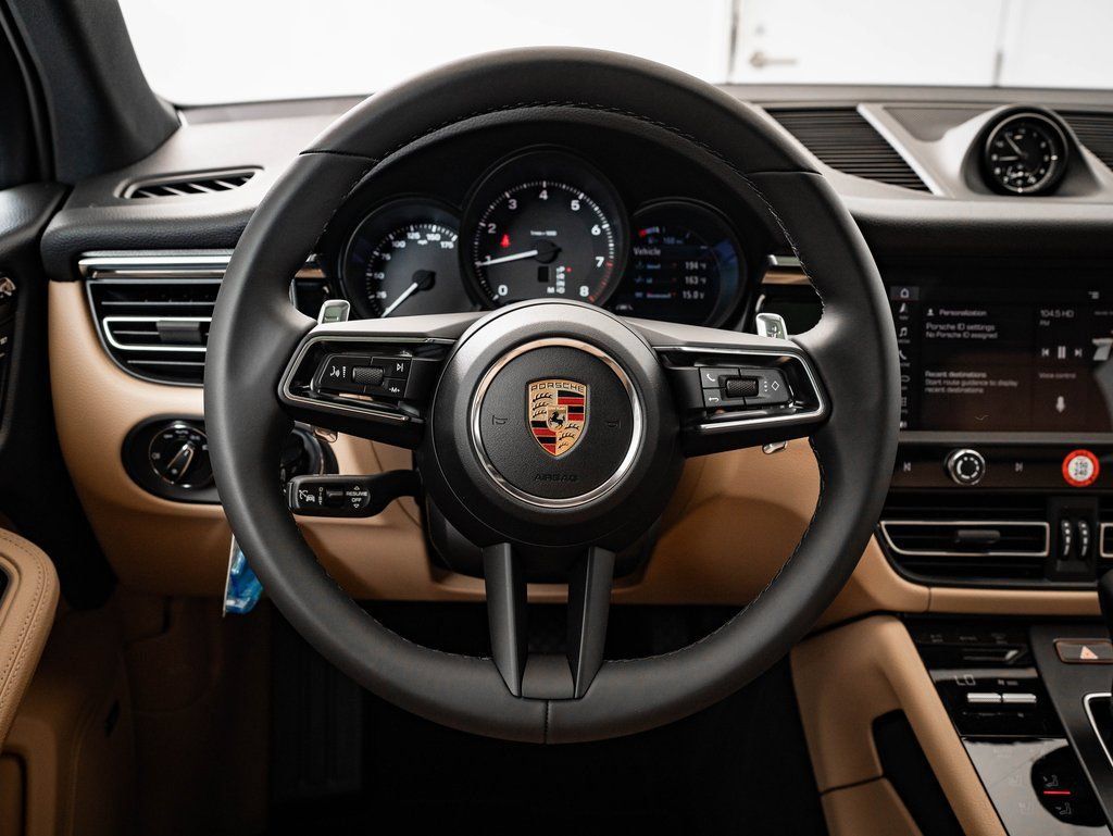 Certified 2026 Porsche Macan AWD/4WD image 45
