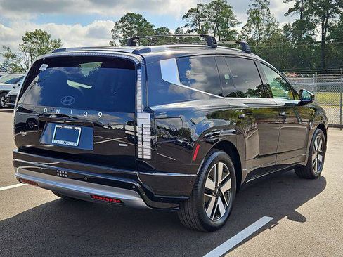 New 2026 Hyundai Ioniq 9 SEL image 5