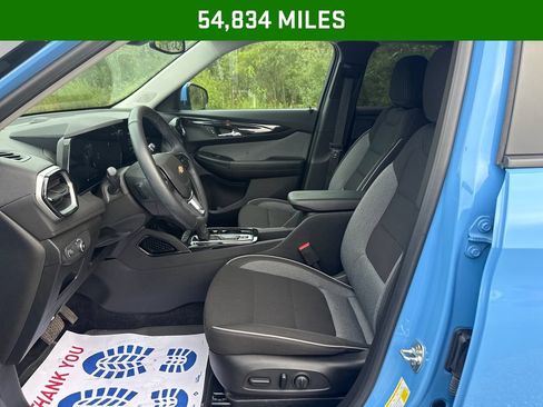 Used 2024 Chevrolet TrailBlazer LT w/ Convenience Package AWD/4WD image 4