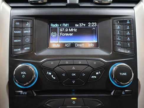 Used 2014 Ford Fusion SE image 25