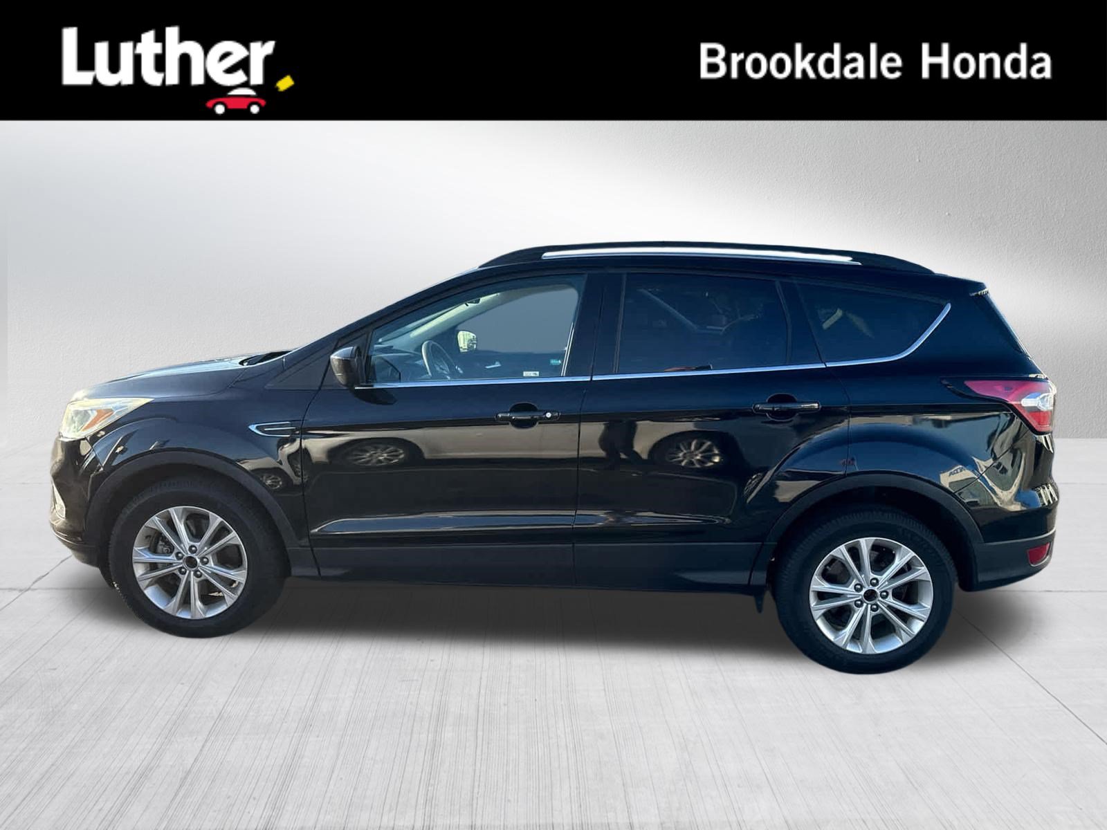 Used 2018 Ford Escape SE AWD/4WD image 1