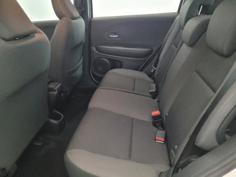 Used 2020 Honda HR-V Sport image 18