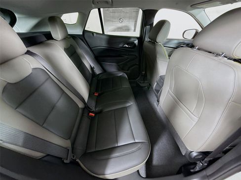 New 2026 Chevrolet Trax ACTIV w/ Driver Confidence Package FWD image 18