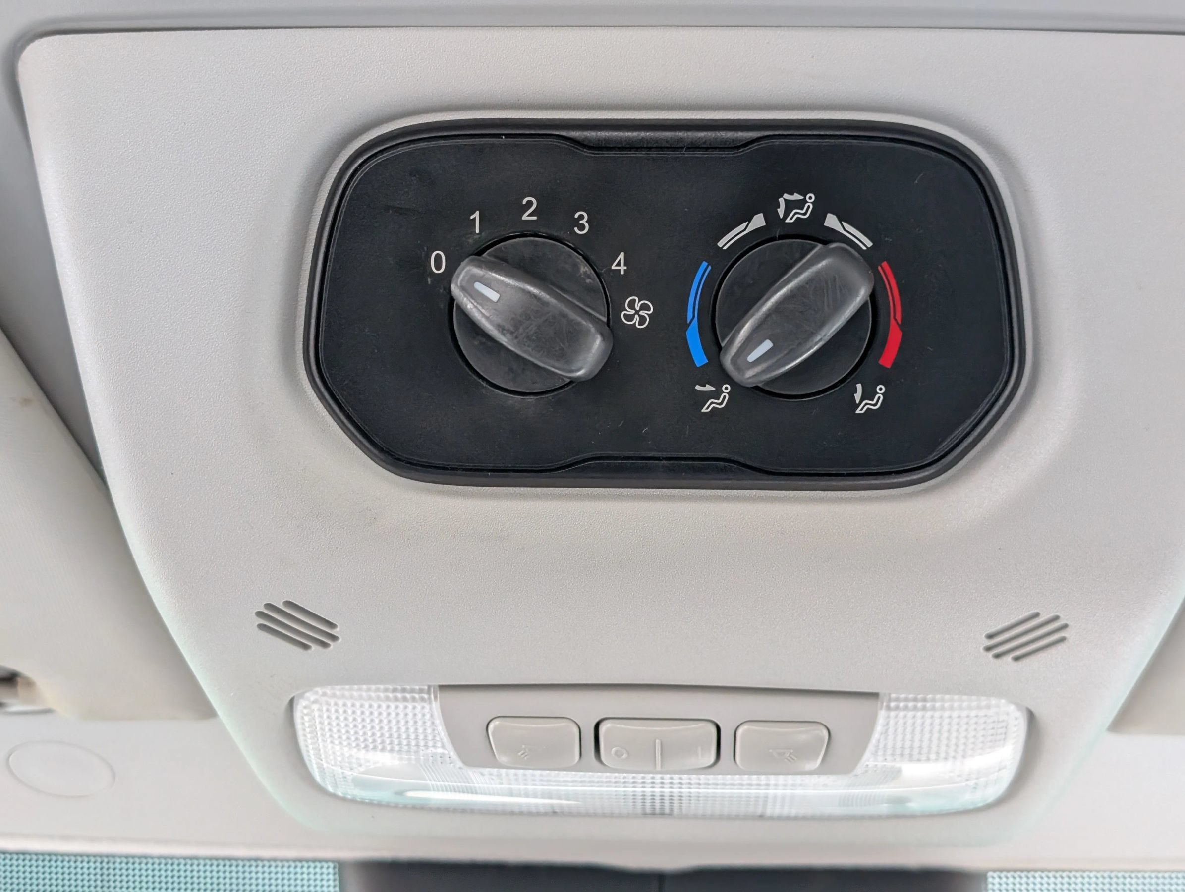 Used 2018 Ford Transit 350 XL RWD image 29