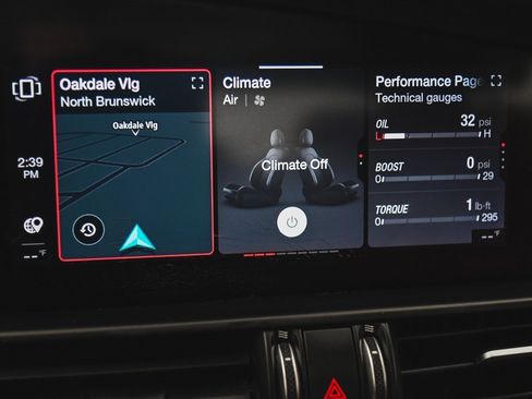 Used 2022 Alfa Romeo Giulia Veloce image 22