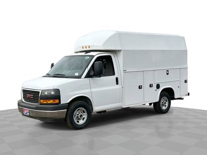 New 2025 GMC Savana 3500 w/ Power Convenience Package