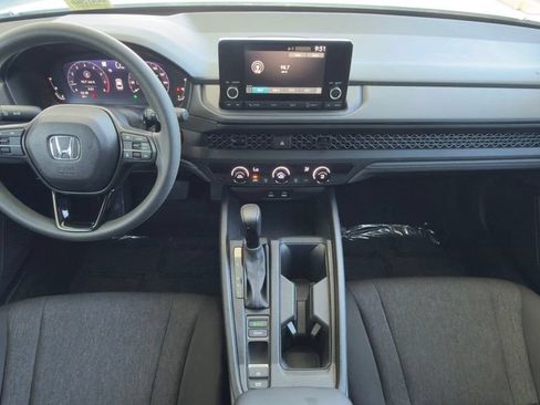 Used 2025 Honda Accord LX image 18