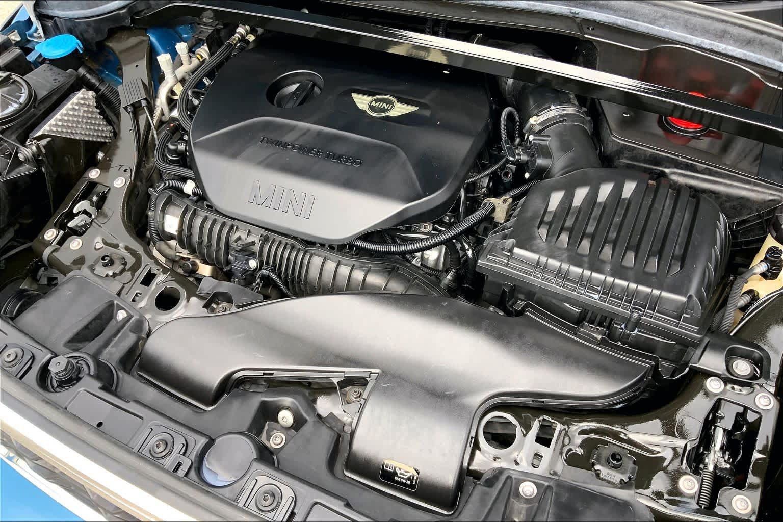 Used 2019 MINI Cooper Countryman S w/ Premium Package FWD image 32