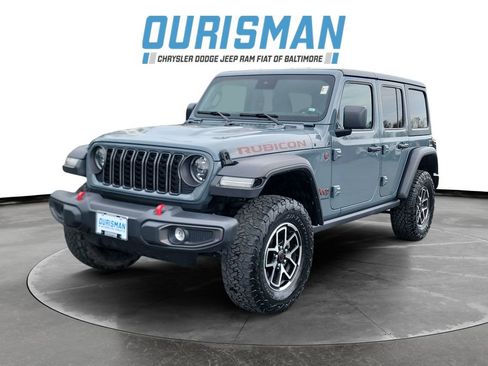 Used 2024 Jeep Wrangler Unlimited Rubicon image 2