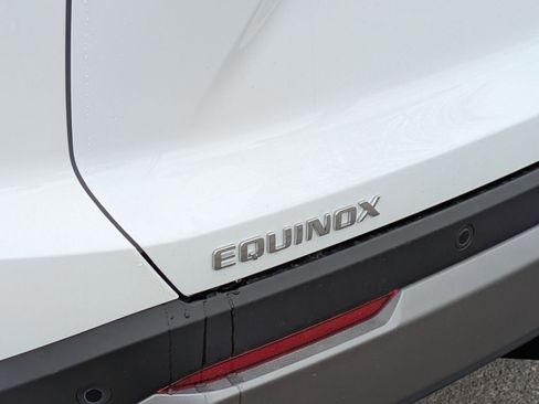 New 2026 Chevrolet Equinox LT w/ Safety and Technology Package image 27