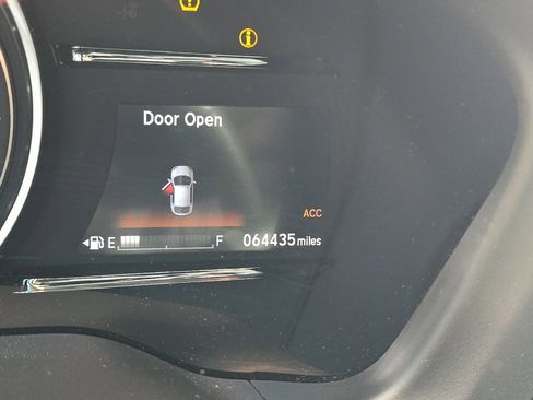 Used 2020 Honda HR-V Touring image 10