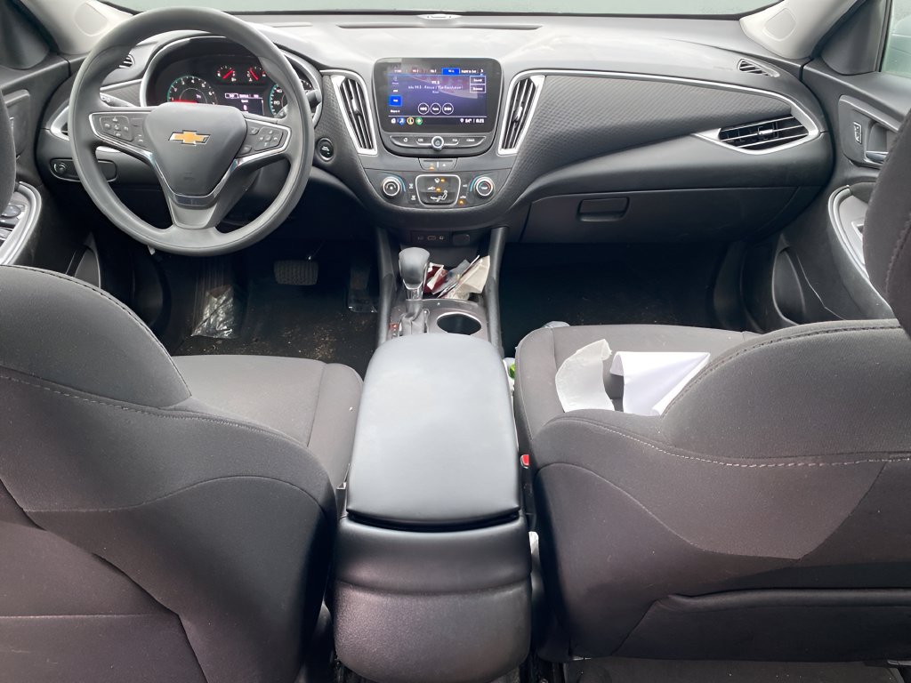 Used 2023 Chevrolet Malibu LS FWD image 12