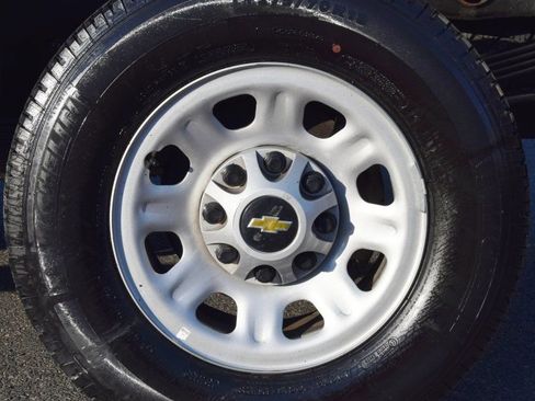 Used 2024 Chevrolet Silverado 2500 W/T w/ WT Convenience Package AWD/4WD image 8