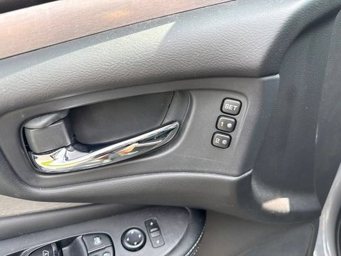 Used 2024 Nissan Murano SL AWD/4WD image 12