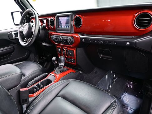 Used 2020 Jeep Wrangler Unlimited Sport S AWD/4WD image 16