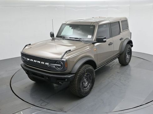 New 2025 Ford Bronco Badlands image 36