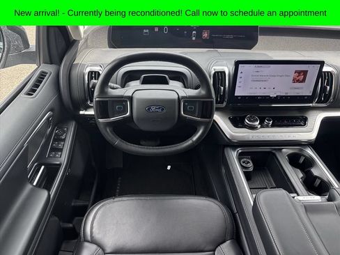 Used 2026 Ford Expedition Platinum w/ Driver's Package AWD/4WD image 14