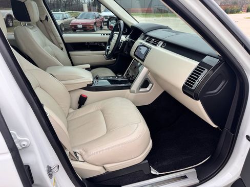 Used 2019 Land Rover Range Rover Autobiography image 31
