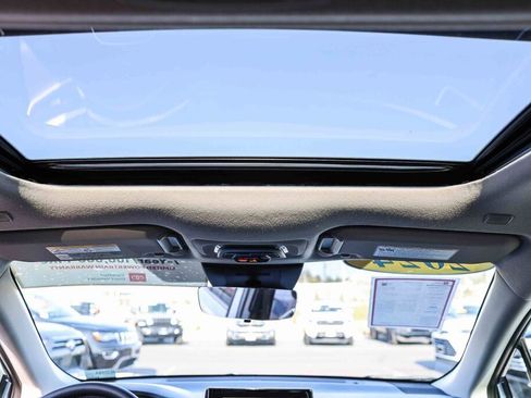 Certified 2024 Toyota Corolla Cross XLE w/ Convenience Package FWD image 6
