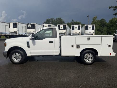 Used 2018 Ford F250 XL w/ Power Equipment Group RWD image 10