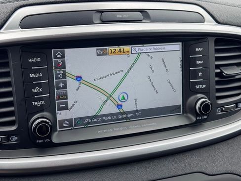 Used 2019 Kia Sorento EX w/ EX Premium Package AWD/4WD image 14