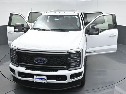 Certified 2024 Ford F250 Lariat w/ Lariat Ultimate Package image 57
