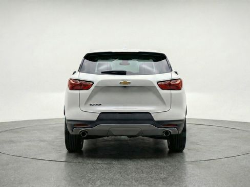 Used 2025 Chevrolet Blazer LT FWD image 7