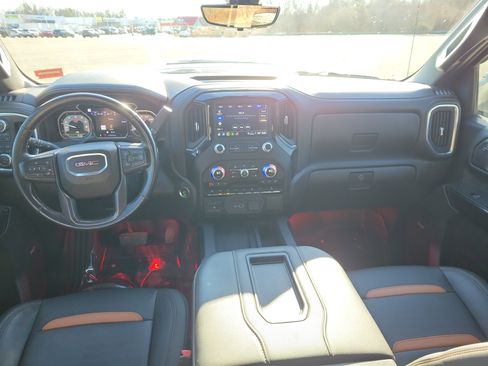 Used 2021 GMC Sierra 1500 AT4 w/ AT4 Premium Package AWD/4WD image 18