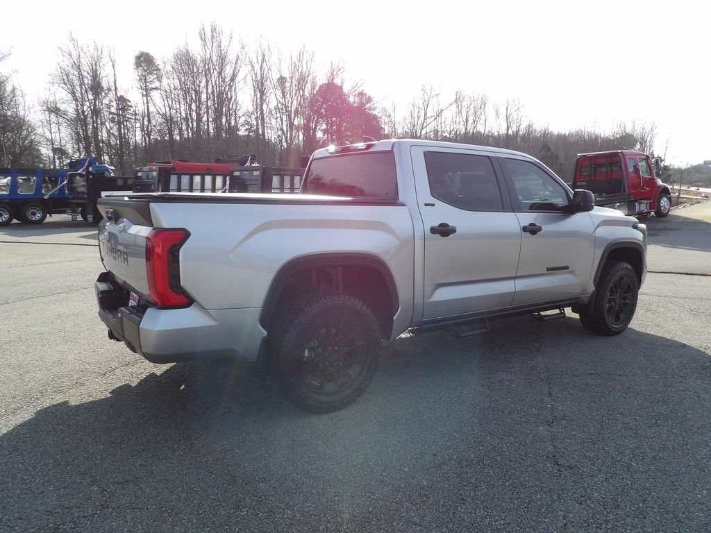 Used 2024 Toyota Tundra SR5 AWD/4WD image 8