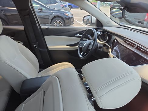 Used 2020 Buick Encore GX Select w/ Sport Touring Package FWD image 10