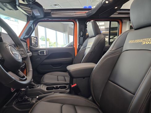 New 2025 Jeep Wrangler Unlimited Rubicon 392 image 14