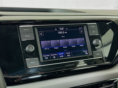 Used 2023 Volkswagen Taos S FWD image 19