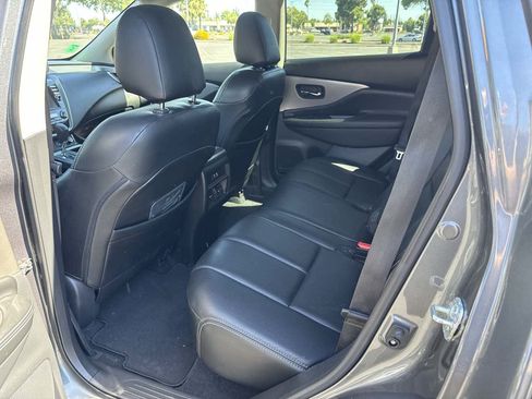 Used 2019 Nissan Murano FWD image 23