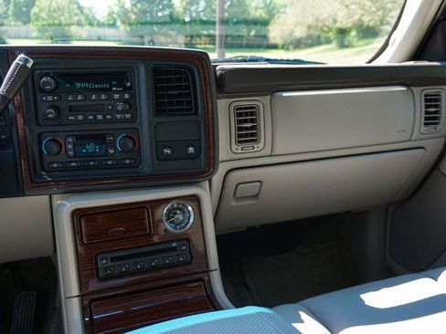 Used 2003 Cadillac Escalade AWD image 29