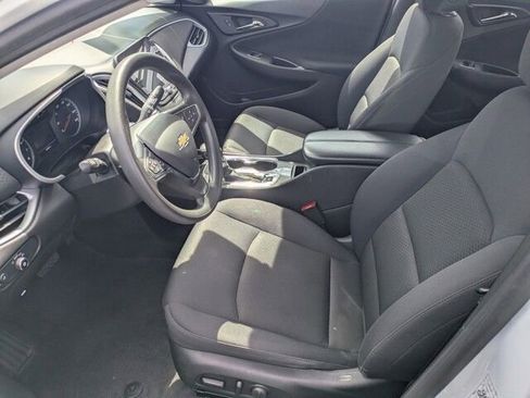 Used 2023 Chevrolet Malibu LT image 10