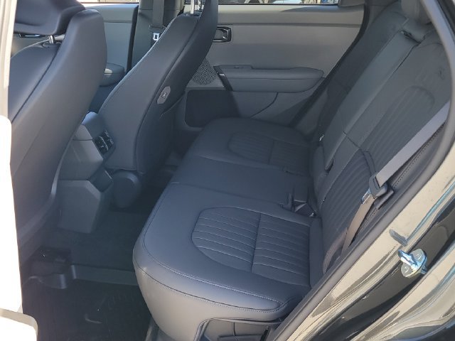 Certified 2027 Kia Seltos X-Line SX w/ X-Line SX Prestige Package AWD/4WD image 12