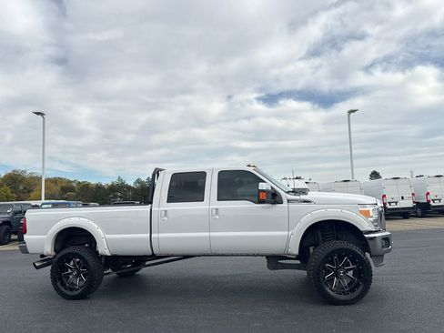 Used 2016 Ford F250 Lariat w/ Lariat Ultimate Package image 2