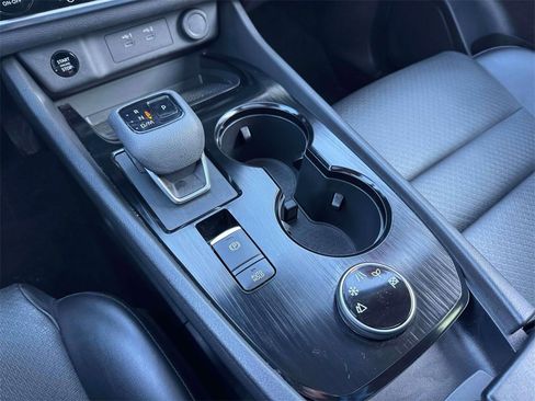 Certified 2024 Nissan Rogue SV w/ SV Premium Package image 31